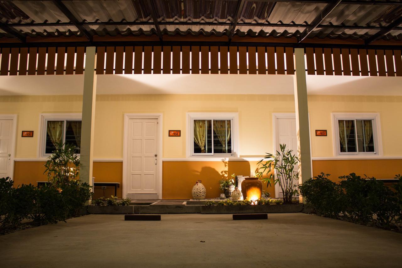 Fancy Carp Resort Cha-Am Ngoại thất bức ảnh