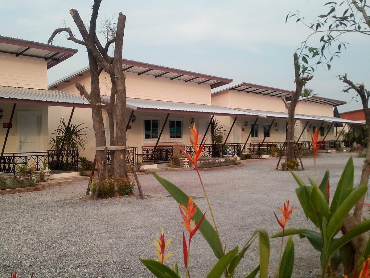 Fancy Carp Resort Cha-Am Ngoại thất bức ảnh