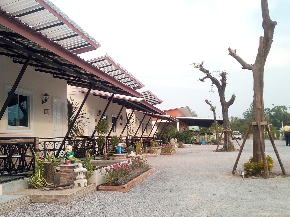 Fancy Carp Resort Cha-Am Ngoại thất bức ảnh