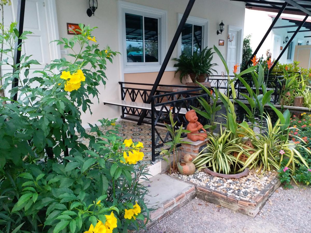 Fancy Carp Resort Cha-Am Ngoại thất bức ảnh